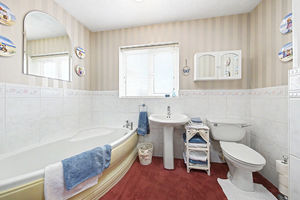 Thornbridge Crescent
